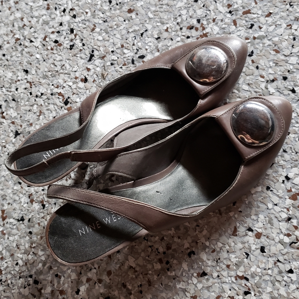 Nine west slingback pumps with accent